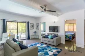 Rain-forest House Cairns - Image 2