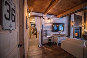 Cavaliers Chalets Spa Canada Spa Sauna Ski River - Image 4