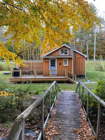 Cozy stream-side cabin - Image 4