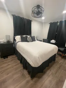 Contemporary Cozy Cottage - Image 2