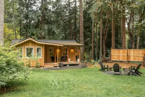 Beautiful Rolling Bay Cabin on Bainbridge Island. - Image 3