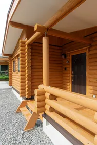 Private Natural Hot Spring Log House Retreat - Image 3