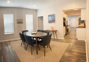 The Shore House on Madison - Pet Friendly Unit! - Image 4