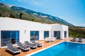 Villa Edge - Image 2