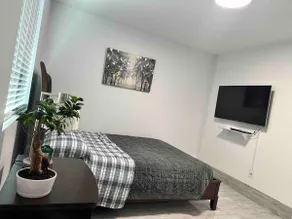 Adorable 2-bedroom guest house. - Image 2