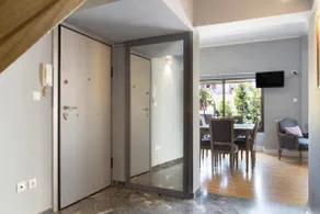 Beautiful Penthouse in Athens with outdoor jacuzzi - Image 4
