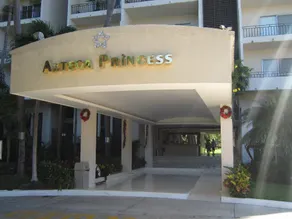 Fully-equipped condominium after OTIS - Image 2