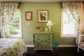 Cozy Country Retreat - Image 3