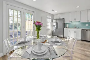 Modern Townhouse conveniently near D.C. - Image 3