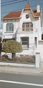 Charming cottage in a bourgeois house - Image 2