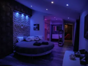 Beautiful 80 m2 private loft for couples - Image 2