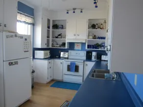 Book the Whole house! 7 Bedrms,7 baths- near Ferry - Image 4