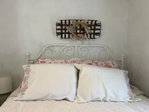 The Rosebud Cottage - Image 5