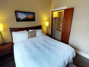 Beautiful 3 bedroom with a view! - Image 4