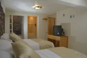 Velo de Novia Room (downtown Valle de Bravo) - Image 2