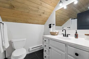 Modern Farmhouse Stay - Image 4