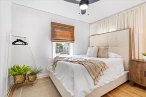 Charming 2-bedroom, 1-bath bungalow near downtown - Image 2