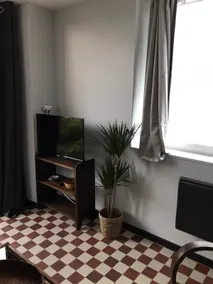 Old butcher shop converted into a small house - Image 5