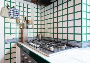 Villa surrounded by olive trees with swimming pool and barbecue - Image 5