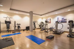LUXURY RESORT GYM SPA SAUNA JACUZZI POOLS MARBELLA - Image 5