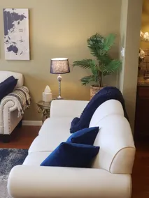 Lovely 2 Bedroom condo with marina view and pool - Image 3