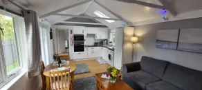 Relaxing Staycation at a Country Lane Cottage - Image 2