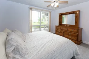 Lakefront Cottage on Crow Lake w Sauna + Hot Tub - Image 4