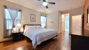 Country Club, Cozy Home with Community Pool - Image 5