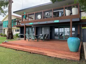 Lake Mac Waterfront. Sleeps 11. Only 55 min up M1. - Image 4