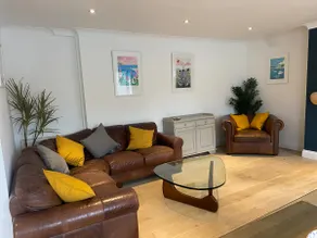 Open plan Cottage close to beaches & dog friendly - Image 5