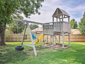 Fox Hunt · Modern, Updated Home · Pet-Friendly - Image 5
