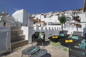 No 17 Competa - Image 4