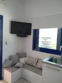 Studio Alexandros, Unique sea view next to beach - Image 2