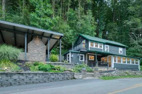 Country Creek Cottage on Spring Creek with Hot Tub - Image 3