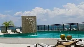 2 Executive Flats in the Best Neighborhood in Town - Image 2