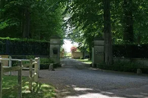 Cauvicourt Manor - Image 2