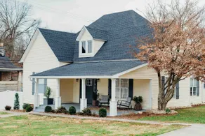 Historic Cottage Pet Friendly Downtown Sparta TN 45 Mins to 4 State Parks  - Image 2