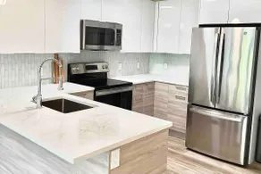 Modern Luxury Apartment in Quincy - Image 5