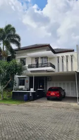 4BR Rumah Ka V 17 with Private Pool Kota Baru Parahyangan near IKEA - Image 2