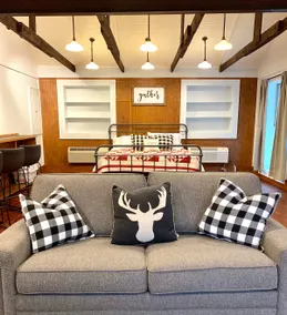 Scenic Barn Escape on 151,Stunning views, Sleeps 6 - Image 4