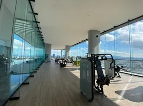 Amazing 6th-floor apartment - Image 3