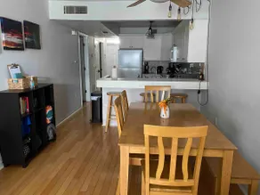 Comfy 2B/2B across from Shands, walk to UF - Image 4