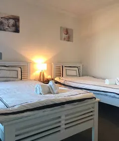 Enjoy holiday two bedrooms apartment in Liverpool - Image 2