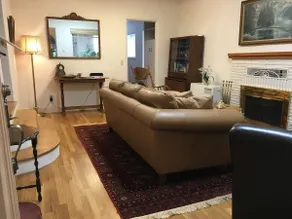 Downtown Historic Charm. 3 beds. - Image 5