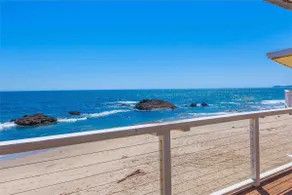 Malibu Road Ocean Front House Direct Beach Access - Image 3