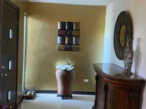 Modern house and excellent location - Image 4