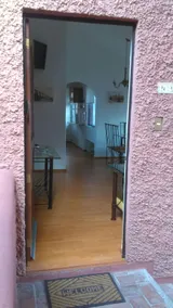 Beautiful APARTMENT, Parking, central, safe - Image 2