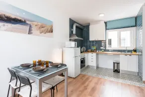 Sunny Penthouse w/Terrace • Camp Nou • Fira BCN - Image 2