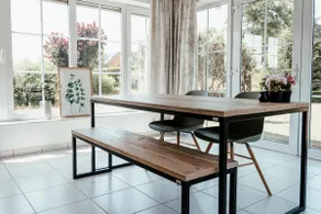 Spacious, bright house with beautiful veranda and garden - Image 3