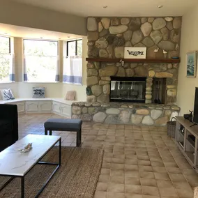 Tranquil Cambria Home - Image 5